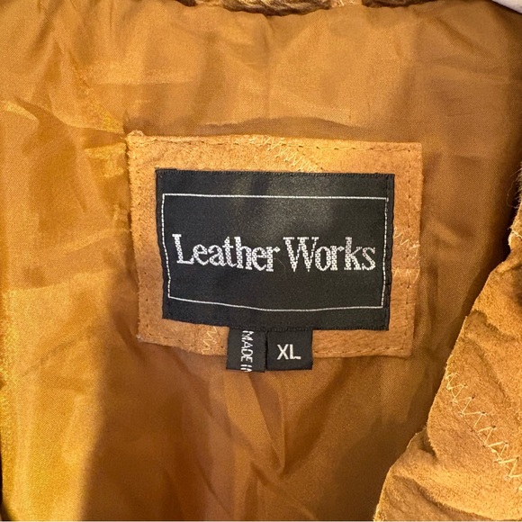 Genuine Leather Works Women's Tan Genuine Leather Jacket with Fur Collar - Picture 2 of 11